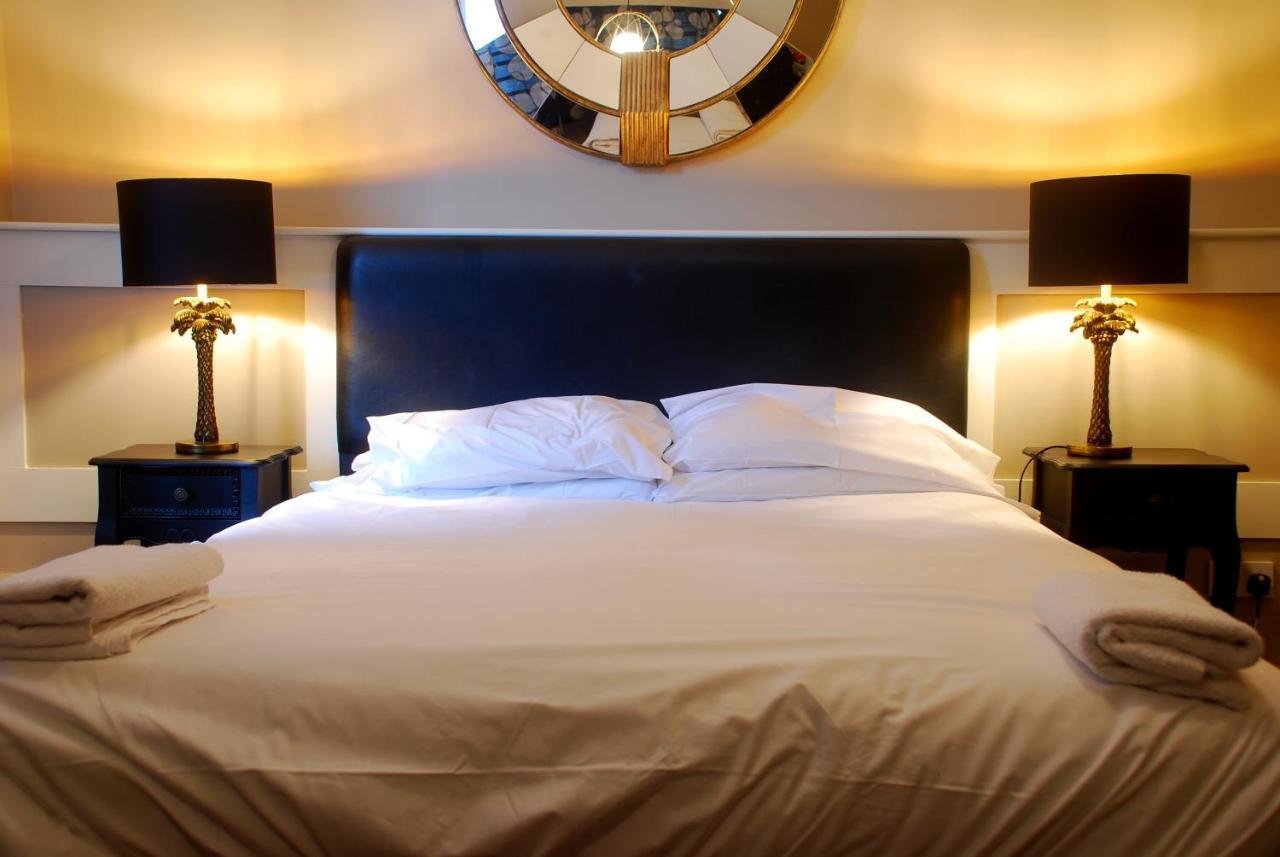 The Metropole Hotel Килкени Екстериор снимка